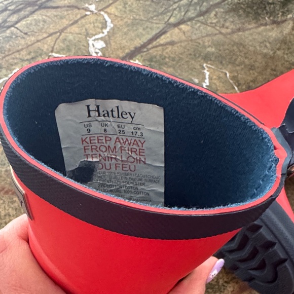 Hatley Kids Bright Red Rain Boots - Picture 4 of 4